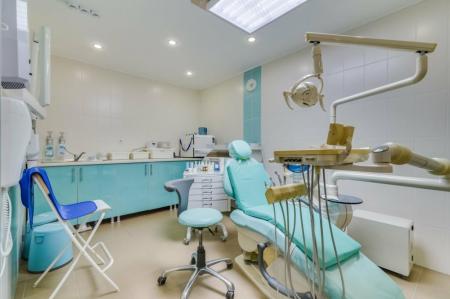 Фотография АннА | Стоматология Омск | Виниры, имплантация и протезирование зубов 3